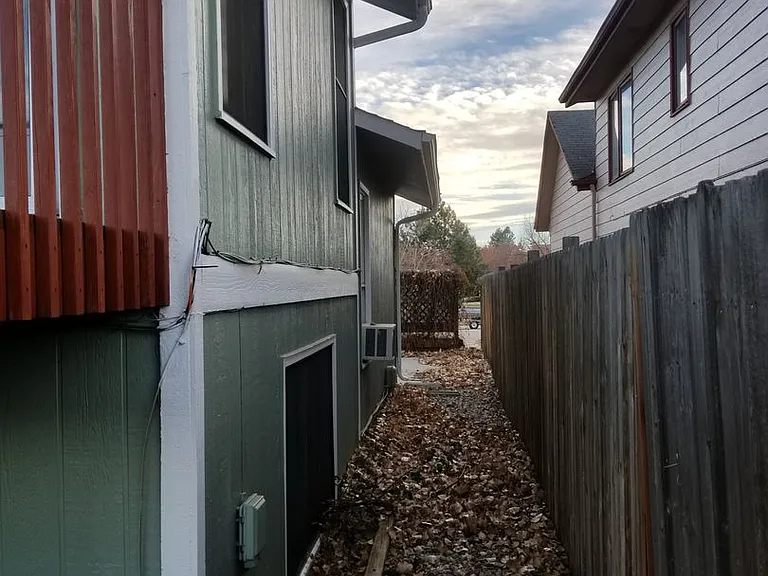 2836 Troxell Ave — Photo 16
