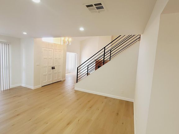 2nd image of 5936 Etiwanda Ave Unit 2