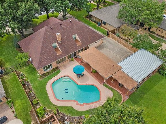 2nd image of 3709 Greenbriar Ct