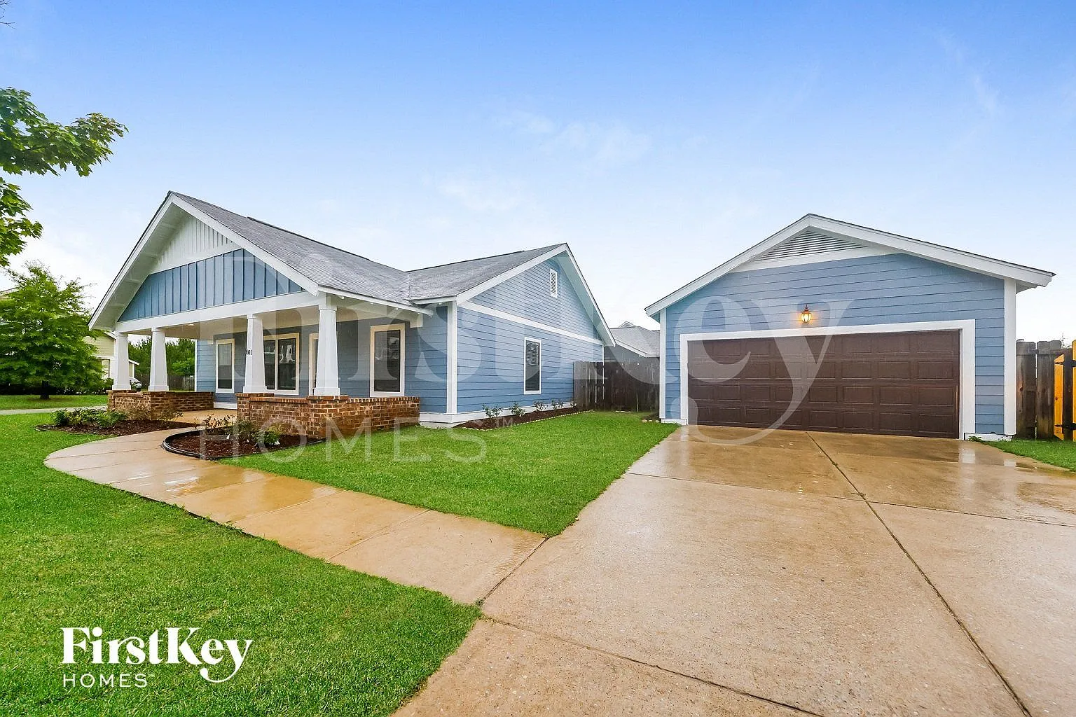 3 bed, 2.0 bath, 1292 sqft, $1,765 — Photo 2