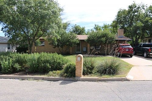 1st image of 3121 Forest Park