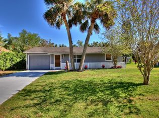 458 Rolling Hill Dr, Sebastian, FL 32958