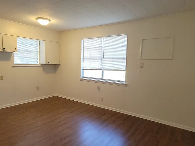 3633 W College St — Photo 13