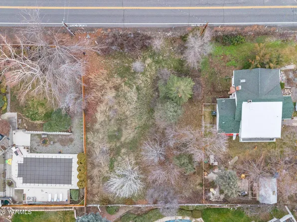 6114 Englewood Ave, Yakima, WA 98908