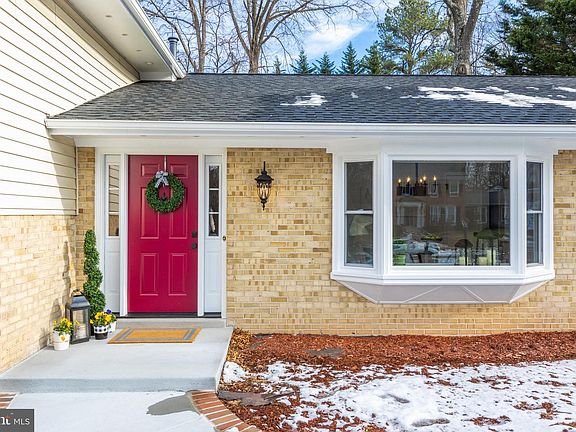 4th image of 2315 Tanglevale Dr