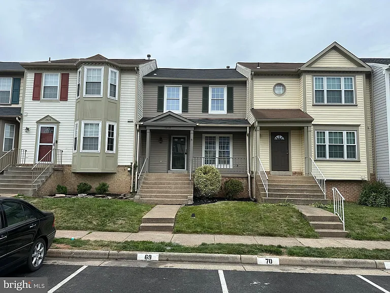 7822 Brookview Ct — Photo 30