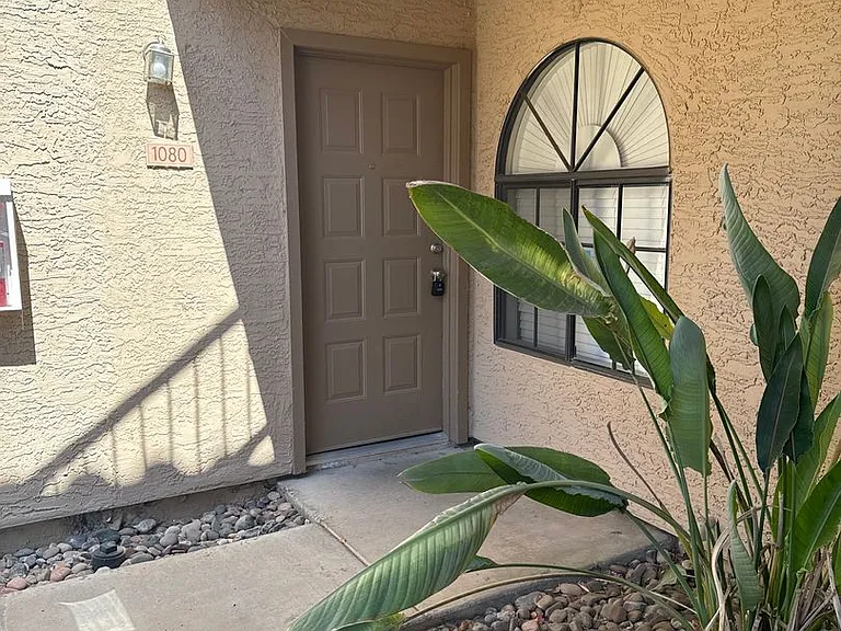 930 N Mesa Dr #1080 — Photo 2