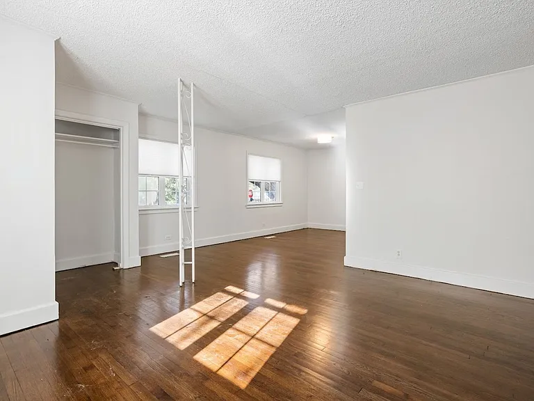 2679 Olympia Ave — Photo 6