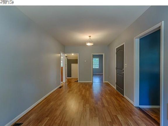 4th image of 1001 N 6th Ave