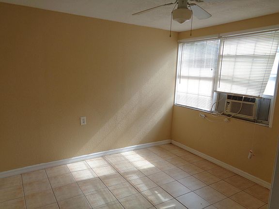 4th image of 4271 40th Ave N APT C