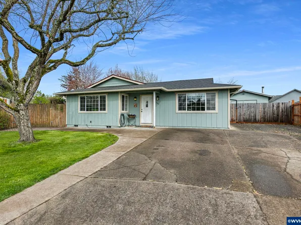 360 Park Ln, Harrisburg, OR 97446