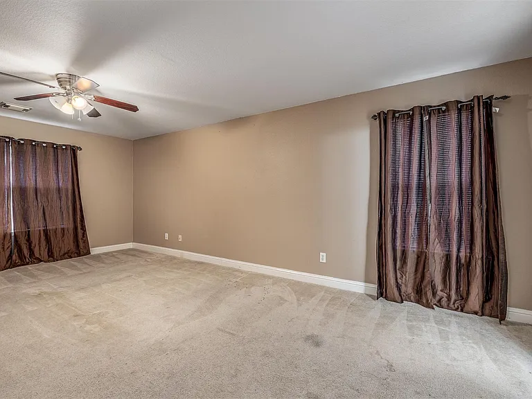 7911 Forest Stone St — Photo 22