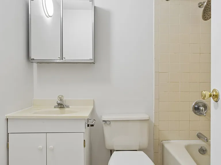 395 Broadway #6D — Photo 11