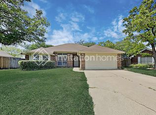 7109 Oakview Ct, Watauga, TX 76148