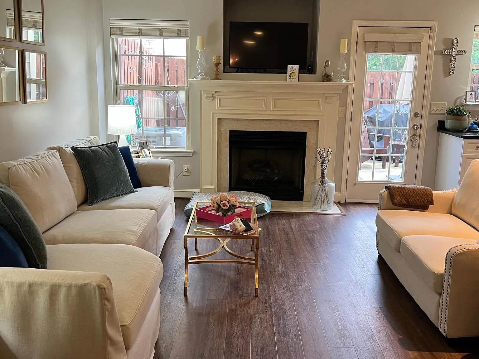 2 bed, 2.5 bath, 1200 sqft, $2,400 — Photo 4