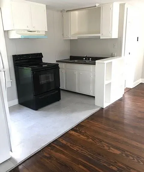 4625 Bell St #1/2 — Photo 7