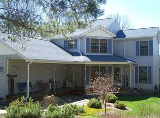 300 Hunters Hts, South Wales, NY 14139