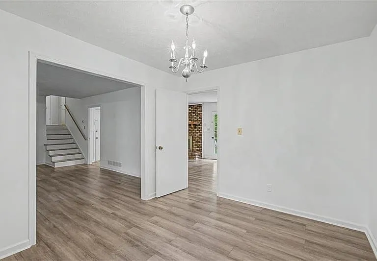 2985 Fredrick Dr — Photo 15