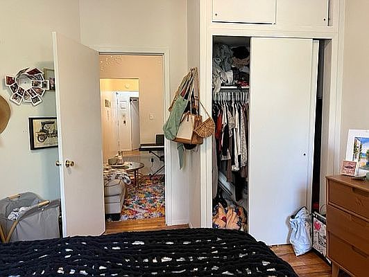 4th image of 160 E 85th St APT 3W