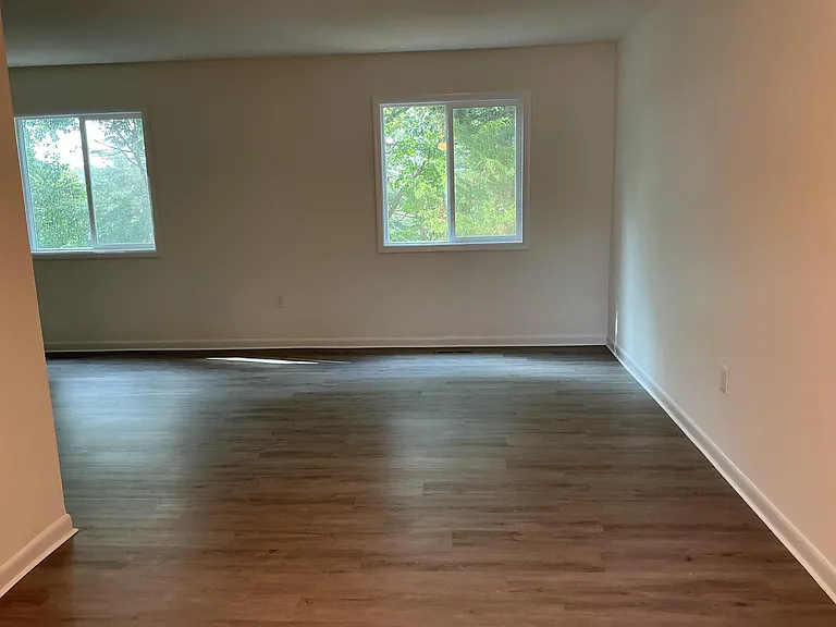 18 Wayside Ct — Photo 9