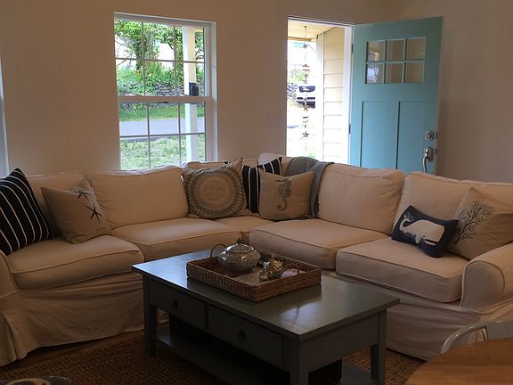 5th image of 3103 SW Beach Ave