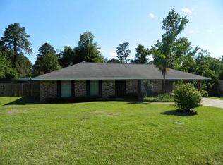 310 Choctaw Dr, Pineville, LA 71360