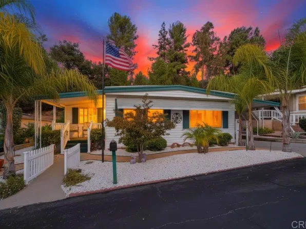 8975 Lawrence Welk Dr Space 120, Escondido, CA 92026