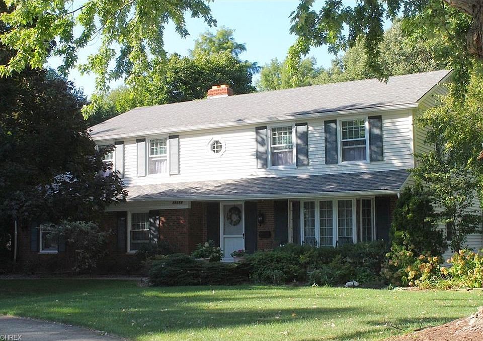 1st image of 19050 Schlather Ln