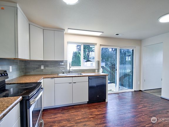 3rd image of 5717 38th Court SE