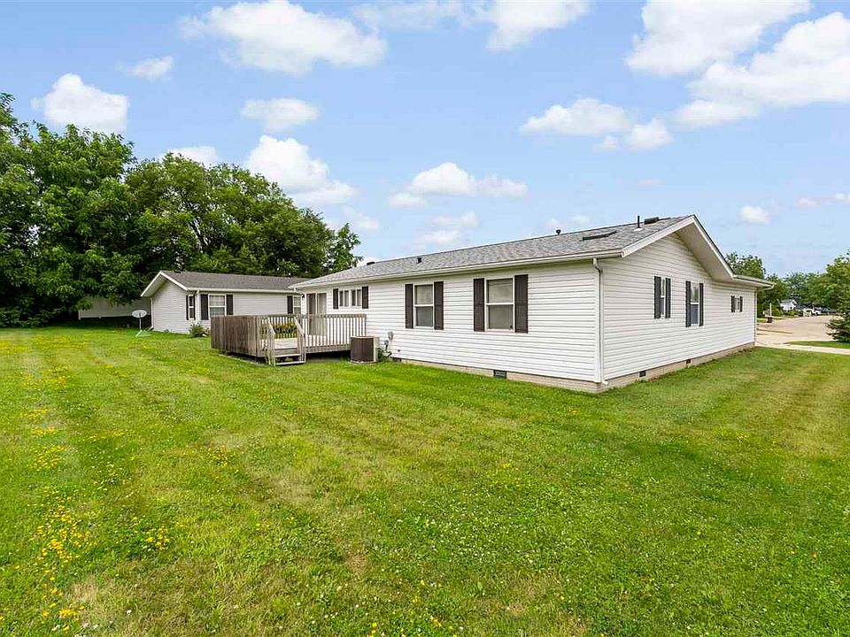 1st image of 216 Paddock Cir