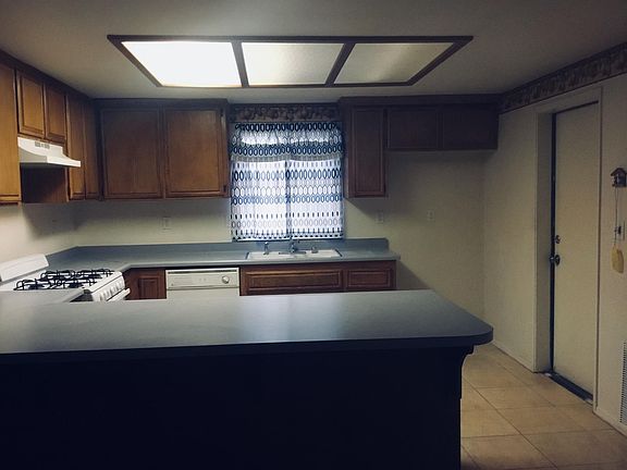 4th image of 7840 Fir Ave
