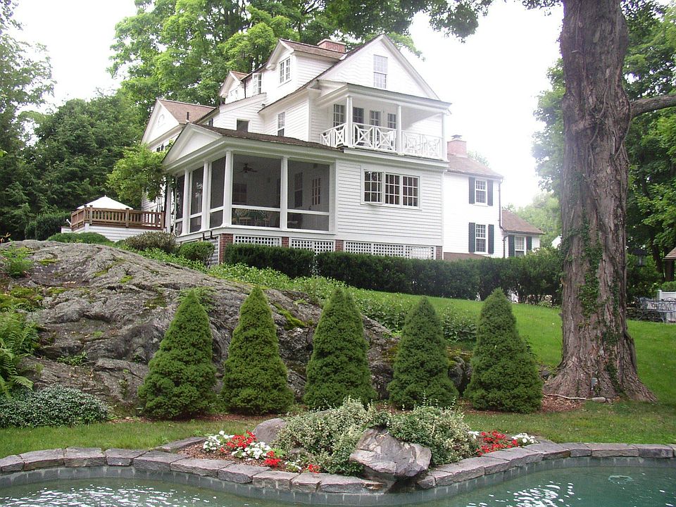 2nd image of 16 Kirby Rd