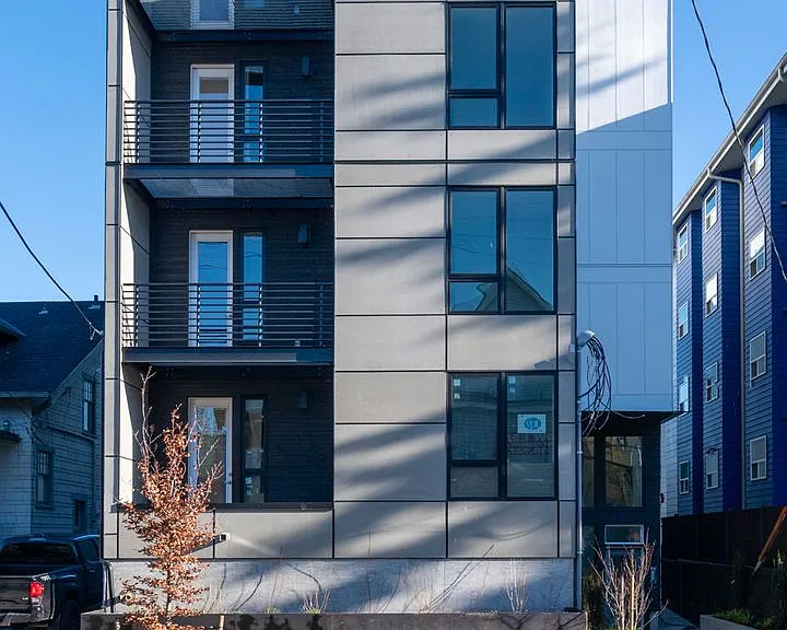 Greta Apartments | Private Kitchen Studio near UW — Photo 45