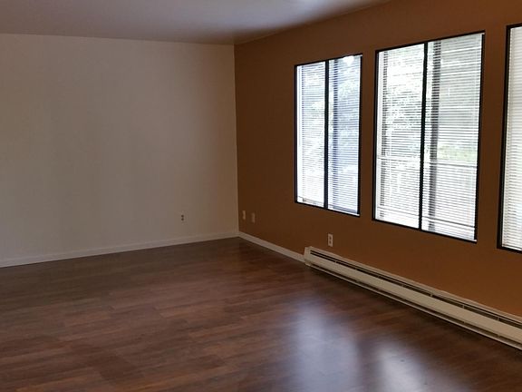 4th image of 5622 183rd St SW APT 205
