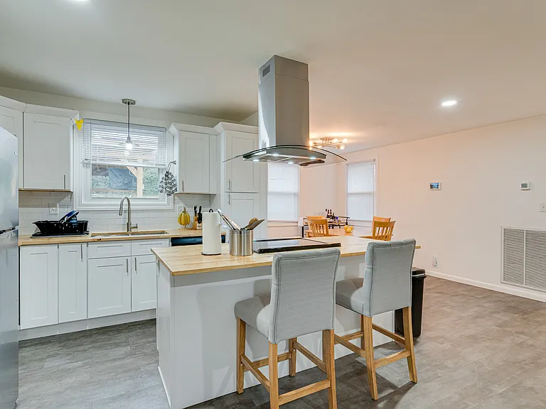 6473 Thunderbird Dr — Photo 10