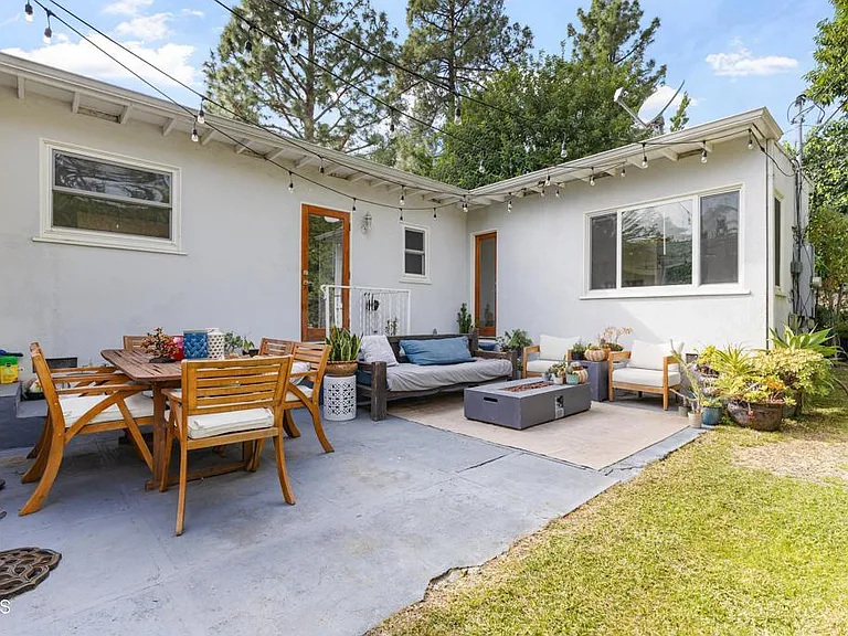 3323 Reta St — Photo 5