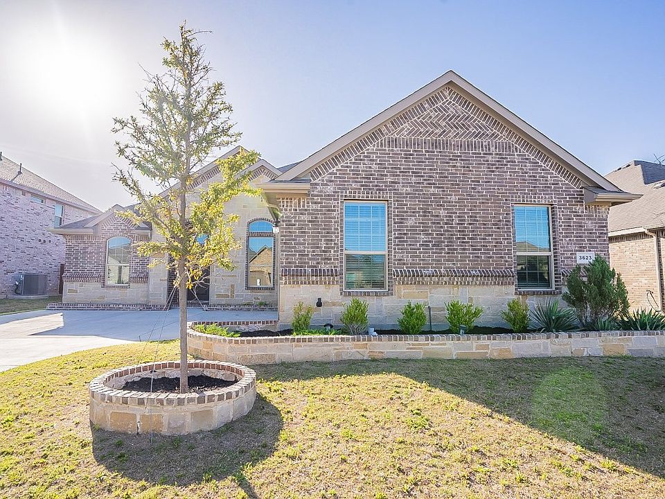 1st image of 3623 Twin Pines Dr