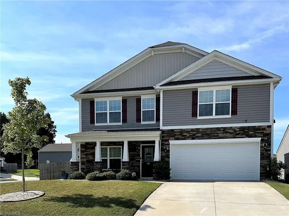 501 Winners Choice Dr, Whitsett, NC 27377