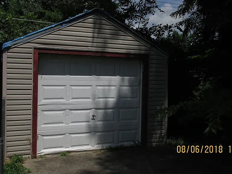 1912 E Dartmouth Ave — Photo 4
