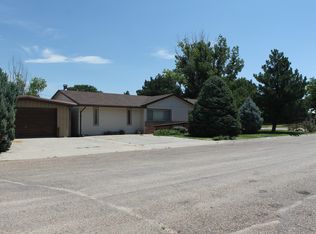 1014 Cedar Dr, Scott City, KS 67871