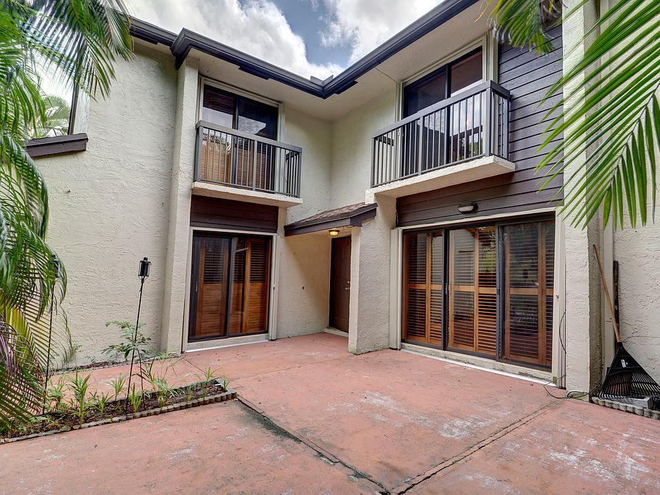 2nd image of 3185 Cocoplum Cir #3376
