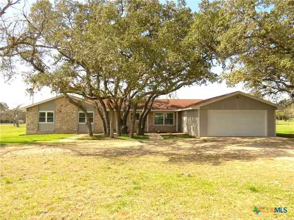 1319 Mustang Ln, San Marcos, TX 78666