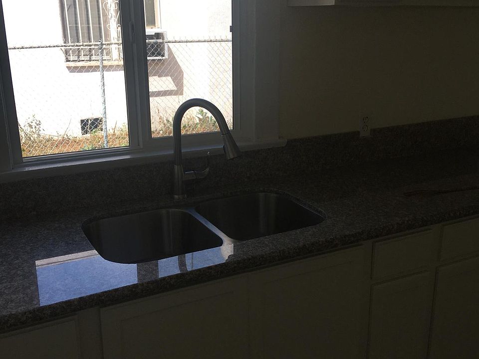 1st image of 2556 S Bronson Ave