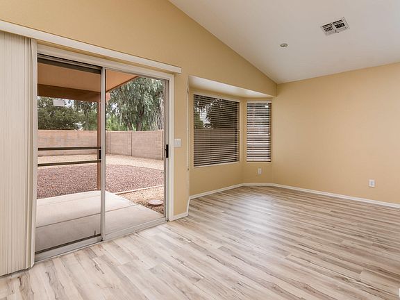 4th image of 12566 W Palm Ln