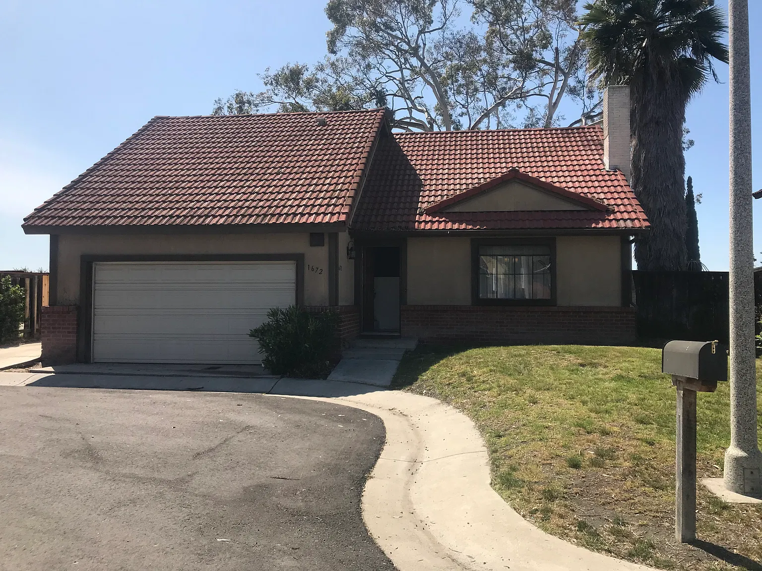 4 bed, 2.5 bath, 1522 sqft, $4,295 — Photo 2