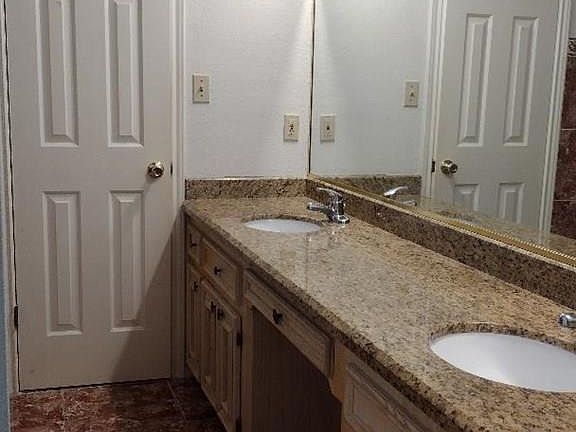 5th image of 1507 Codorniz Dr