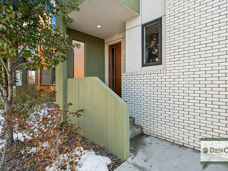 3118 Vallejo St — Photo 3