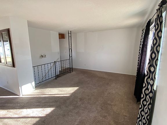 5th image of 115 Campbell St