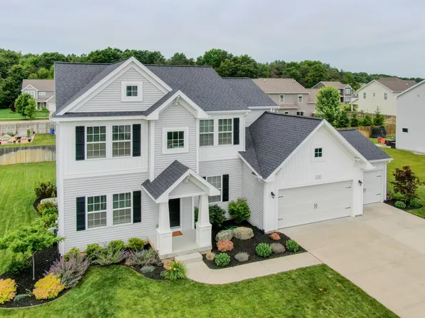 7258 Waltham Dr, Kalamazoo, MI 49009