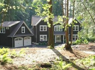5031 NE Setting Sun Ln, Bainbridge Island, WA 98110